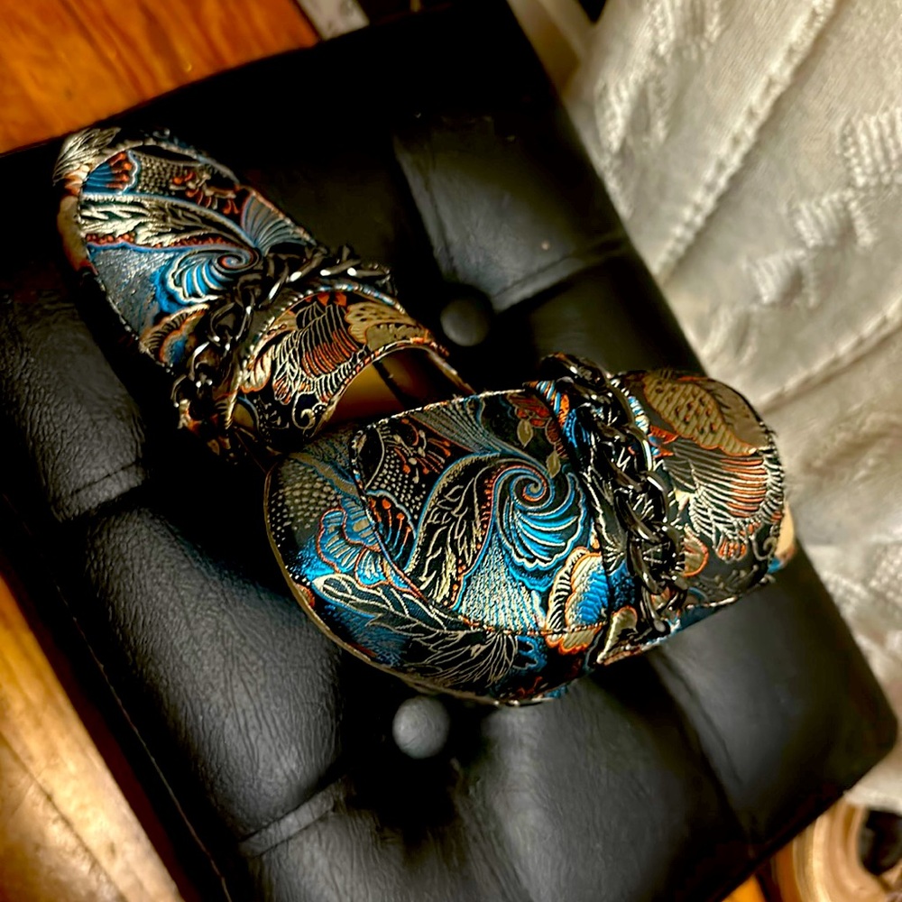 Colorful mules